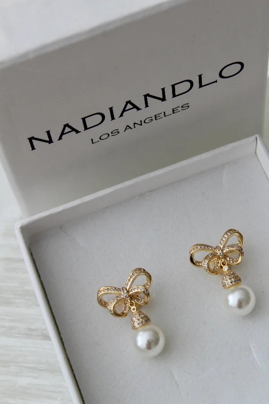 crystal stud earrings -Very Pearly Earrings