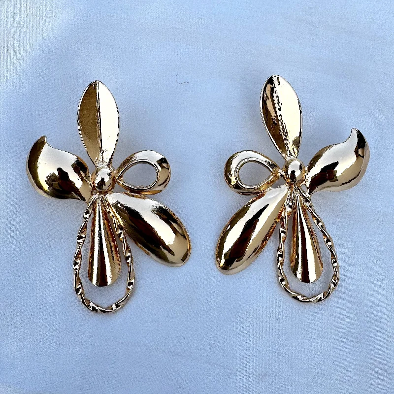 chic earrings for women -TFC Long Leaf Gold Plated Stud Earrings